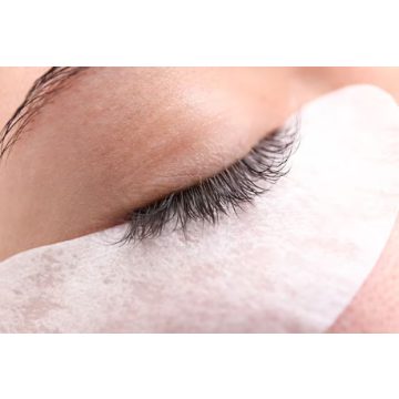 TARTÓS SZEMPILLA- ÉS SZEMÖLDÖKFESTÉKEK